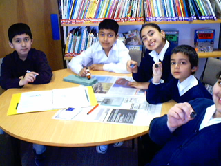 Gladstone Primary students in Peterborough, UK and their Starshine mirrors